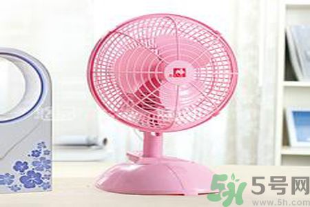 吹電風(fēng)扇頭痛是怎么回事？吹電風(fēng)扇頭痛怎么辦？