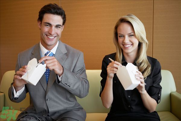 叫外賣吃對身體好嗎？吃外賣的危害與壞處