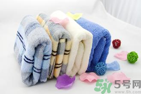 毛巾發(fā)黃是什么原因？毛巾發(fā)黃怎么辦？