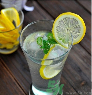 女生可以喝什么茶排毒養(yǎng)顏？女生喝什么茶可以美容？