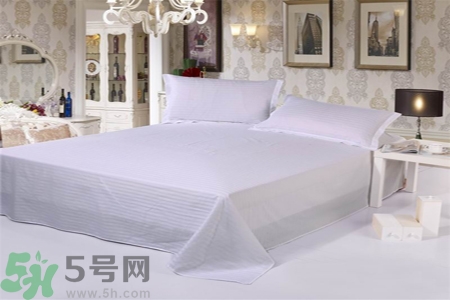 床單發(fā)霉了怎么辦？床單發(fā)霉了怎么洗掉？