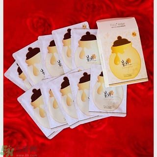 春雨黑面膜能天天用嗎？春雨黑蜂蜜面膜掉色精華液是黑色嗎？