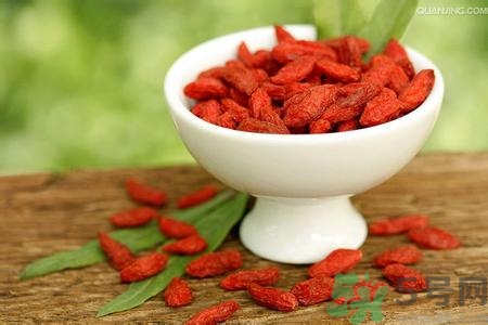 如何控油？如何控油祛痘？