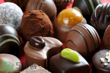 巧克力囊腫可以喝蜂蜜嗎？巧克力囊腫喝蜂蜜會(huì)惡化嗎？