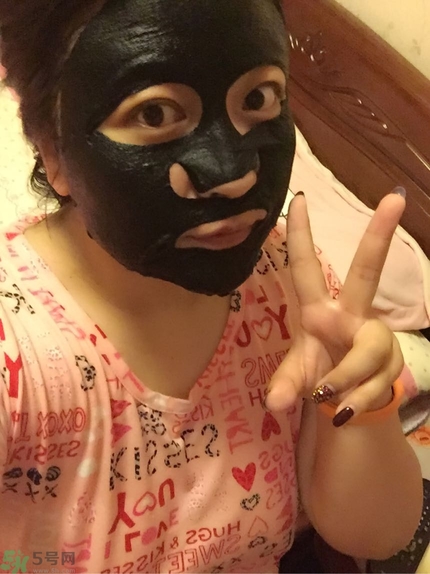 歐尚坊黑面膜怎么樣？歐尚坊黑蒜竹炭蠶絲面膜好用嗎？