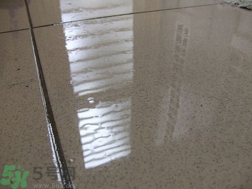 房間潮濕怎么辦？房間潮濕如何解決？