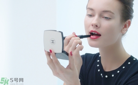 香奈兒可可小姐唇膏筆怎么樣？香奈兒可可小姐唇膏筆好用嗎？
