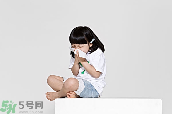 打噴嚏真的是有人在想你嗎？打噴嚏是有人罵你嗎？