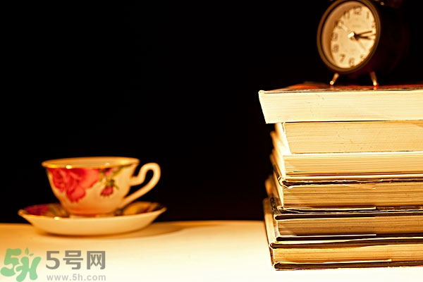 熬夜第二天怎么保持精神？熬夜第二天頭疼怎么辦？