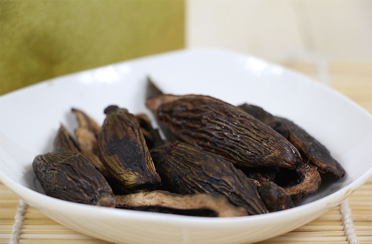 嚼檳榔的好處和壞處 嚼檳榔頭暈怎么回事？