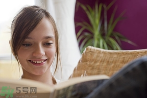 13歲女生胸部發(fā)育了正常嗎？13歲女生胸部發(fā)育要注意什么？