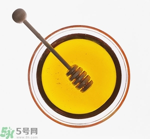 蜂蜜水隔夜還能喝嗎？蜂蜜水第二天還能喝嗎？