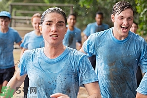 第一次來月經(jīng)能游泳嗎？經(jīng)期不適怎么緩解？