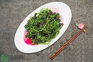 莧菜吃多了有什么壞處？莧菜吃多了大便紅色好嗎？