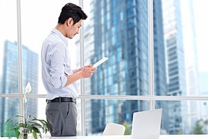 包皮有白色污垢是怎么回事？包皮里面有白色東西是什么很臭