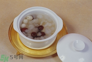 蓮子心能治失眠嗎？喝蓮心茶可以治療失眠嗎？