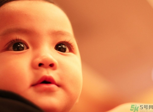 夏季嘴唇干燥怎么辦？夏季嘴唇解決方法