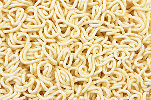 吃方便面會(huì)發(fā)胖嗎？吃方便面有什么壞處？