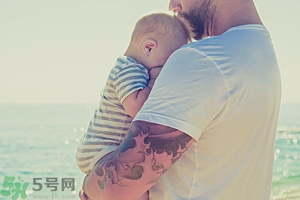 洗紋身要多久才能洗掉？洗紋身后多久能沾水？