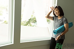 沒空調怎么讓屋里涼快？屋里沒空調怎么降溫？