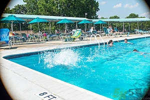 沒空調(diào)怎么讓屋里涼快？屋里沒空調(diào)怎么降溫？