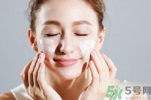 晚上怎么保養(yǎng)皮膚？晚上保養(yǎng)皮膚的方法