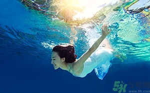 潛水能化妝嗎？女生潛水可以不可以化妝？