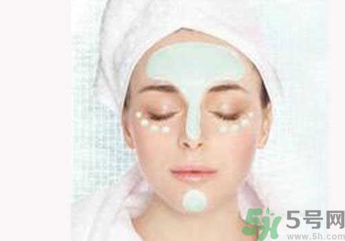 面膜敷在臉上辣辣的是怎么回事？敷面膜之后臉上感覺辣辣的是怎么回事？