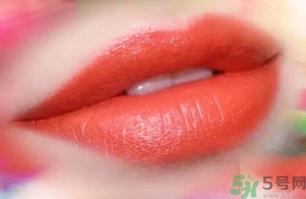 怎么選擇適合自己的口紅顏色？口紅顏色怎么選？