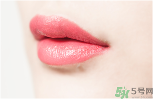 怎么選擇適合自己的口紅顏色？口紅顏色怎么選？
