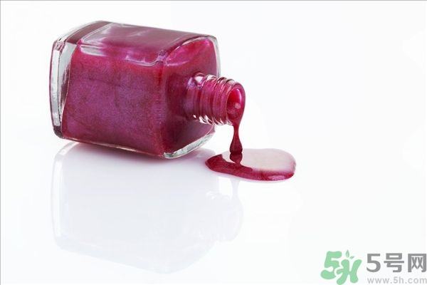 指甲油會(huì)致癌嗎？涂指甲油會(huì)得癌癥嗎？