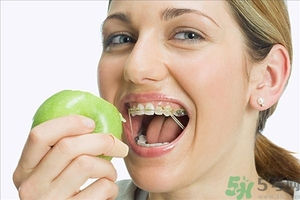 青少年牙齒松動怎么辦？青少年怎么保護(hù)牙齒？