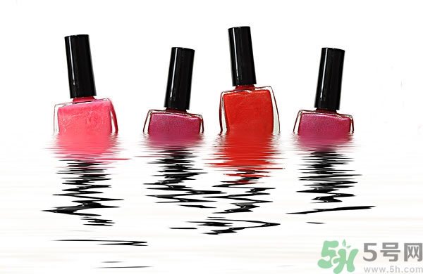 指甲油會(huì)過(guò)期嗎？指甲油過(guò)期是什么樣的？