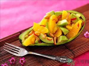 發(fā)燒能吃水蜜桃嗎？發(fā)燒吃水蜜桃好嗎？