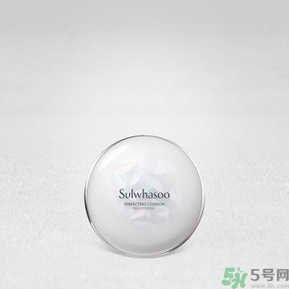 雪花秀致美潤白氣墊粉底液怎么樣？雪花秀致美潤白氣墊粉底液好用嗎？