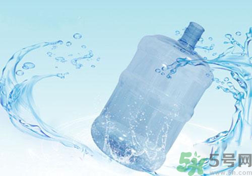 礦泉水和純凈水的區(qū)別是什么？礦泉水和純凈水哪個(gè)好？