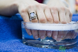 指甲油為什么容易掉？指甲油怎么涂不容易掉？