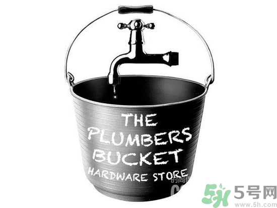 指甲油能補車漆嗎？怎么用指甲油補車漆？