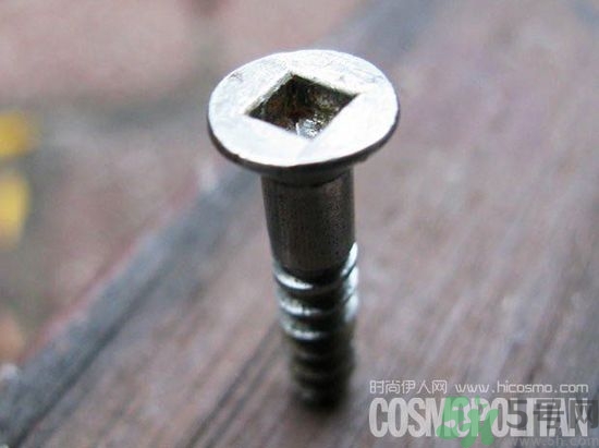 指甲油能補車漆嗎？怎么用指甲油補車漆？