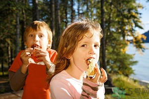 頜骨響是怎么回事？吃東西下頜骨響