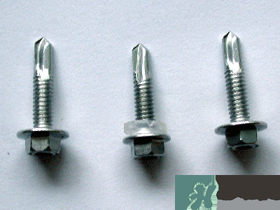 指甲油能補車漆嗎？怎么用指甲油補車漆？