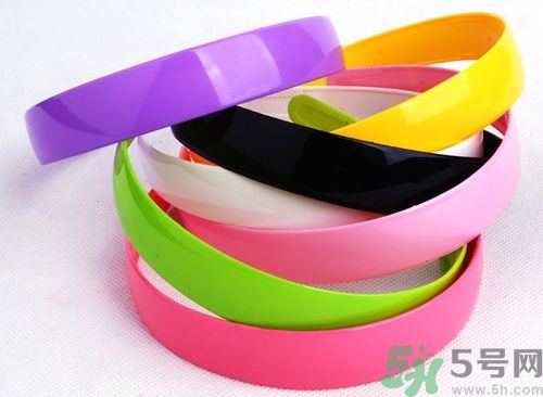 指甲油能補車漆嗎？怎么用指甲油補車漆？