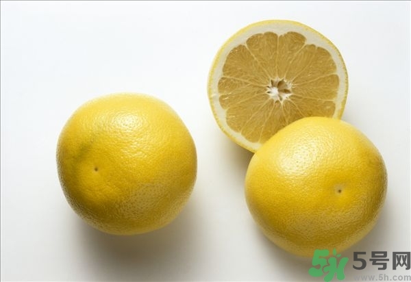 柚子是熱性的嗎？吃柚子要注意什么？