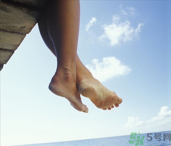 腳水腫是怎么回事？腳水腫了怎么辦？