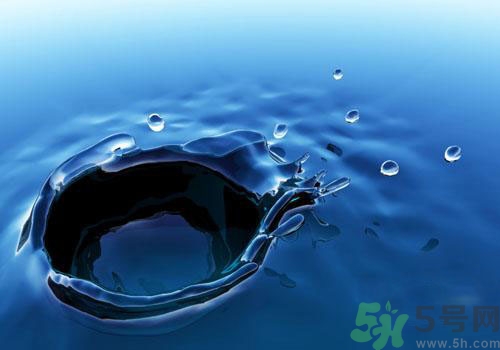 純凈水的保質(zhì)期是多久？純凈水過(guò)期了還能喝嗎？