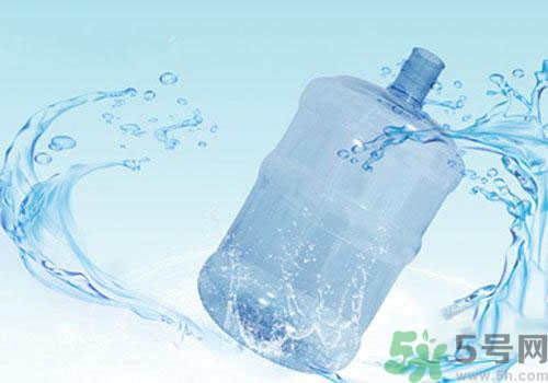 純凈水的保質(zhì)期是多久？純凈水過期了還能喝嗎？