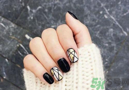 指甲分層是怎么回事？指甲分層怎么辦？