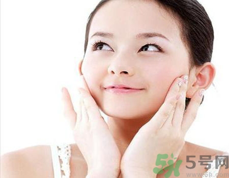 卸妝油怎么用？卸妝油的正確使用方法