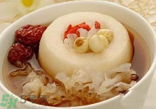 冰糖雪梨的熱量是多少？喝冰糖雪梨會胖嗎？