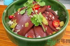 寶寶可以吃豬血嗎？寶寶多大可以吃豬血？